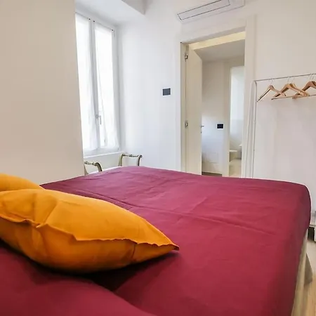 Casa Anselmo Daire Como
