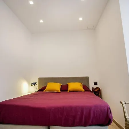 Casa Anselmo Daire Como